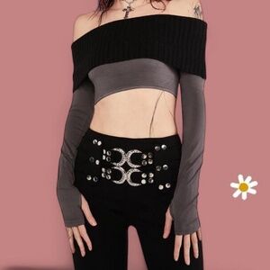 The Kript Women's Black and Gray Crop-Top